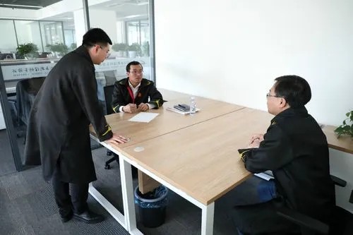 职工夜间在家加班后猝死，能否认定工伤
