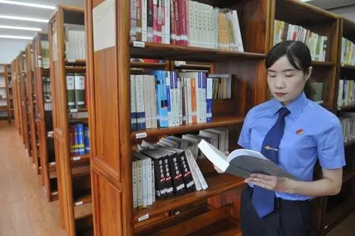东卫刑辩 || 北京市律师协会《刑责思辩》：邹某某贩卖毒品罪申诉无罪及申请国家赔偿案