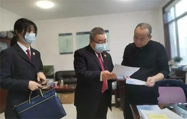 职工夜间在家加班后猝死，能否认定工伤