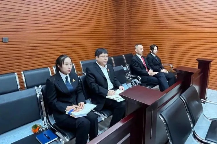 谱辩公益|普法进社区—吕娜律师在新华联北区社区开展继承相关法律知识公益讲座